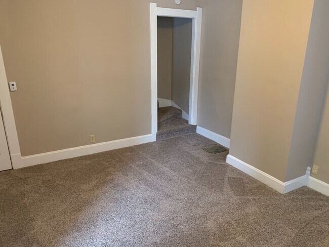 Building Photo - 1809-1811 Morton - Four Eight