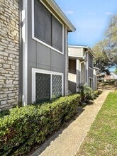 Building Photo - 1730 Timber Ridge Rd