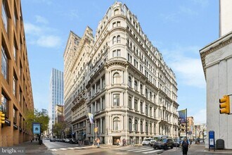 Building Photo - 1001-13 Chestnut St