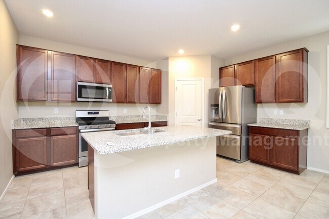 Building Photo - 1537 S Loren Ln
