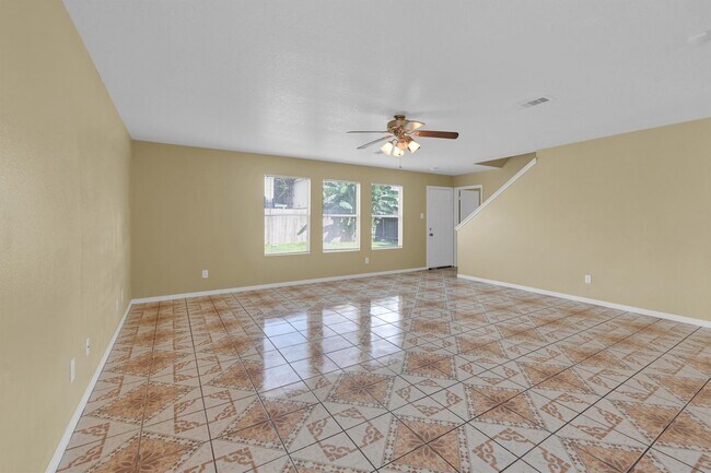 Foto del edificio - 1119 Mossy Branch St