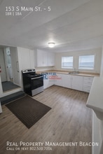 Building Photo - 153 S Main St