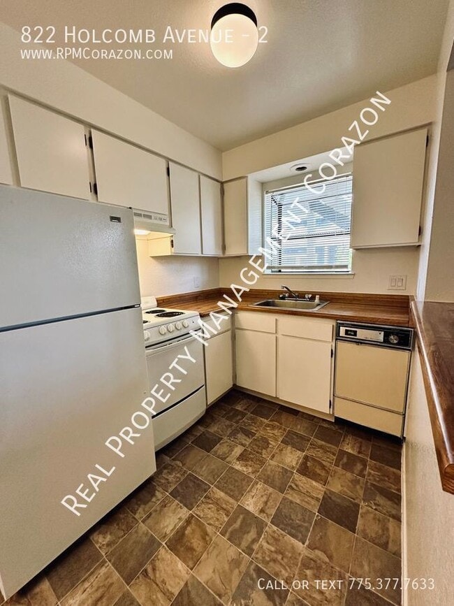 Foto del edificio - DOWNSTAIRS 1 BEDROOM, 1 BATHROOM IN MIDTOW...