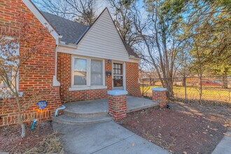 Building Photo - 2652 NW 16th St