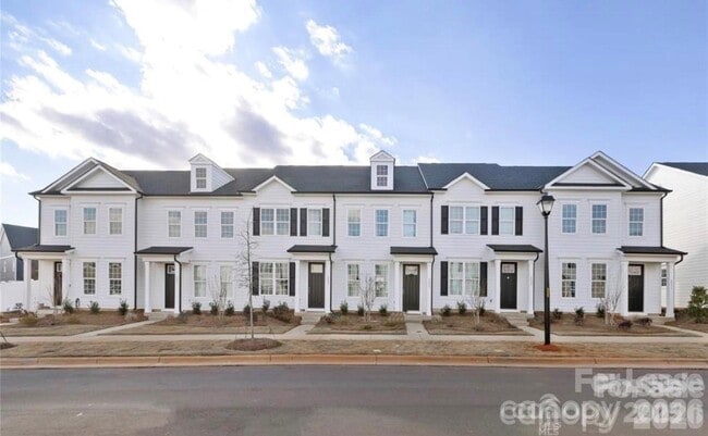 Building Photo - 8140 Jacey Ln