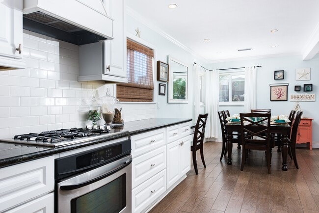 Kitchen - 3179 Sicily Ave