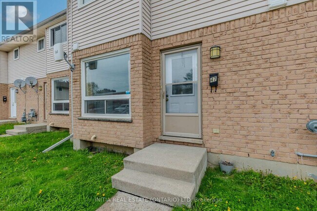 Photo du bâtiment - 550 Second St