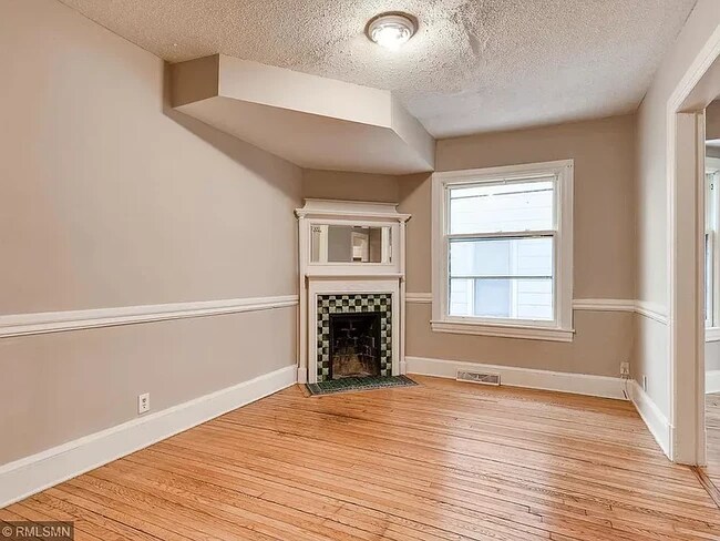 Foto del edificio - 526 8th Ave SE
