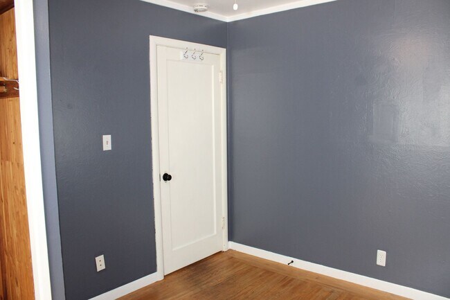 Building Photo - 3460 Marjorie Way