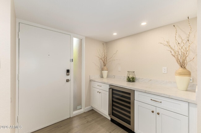 Building Photo - 3655 N 5th Ave