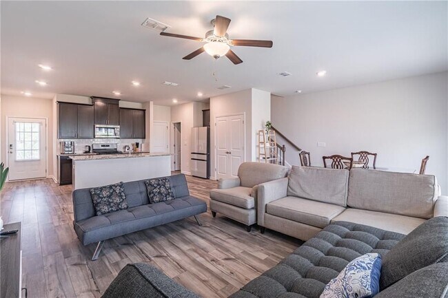 Foto del edificio - 1452 Villageside Ct