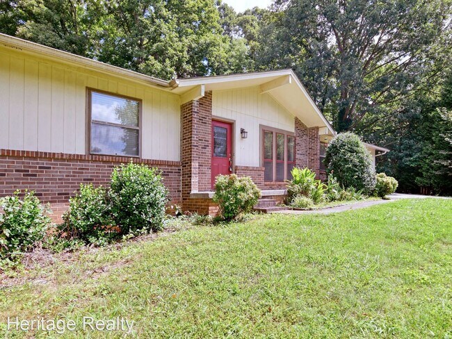 Building Photo - 3 br, 2 bath House - 402 Harrow Road