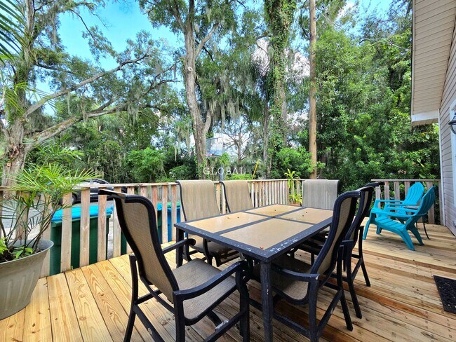 Foto del edificio - Charming 2-Bedroom Home within 3 miles of ...