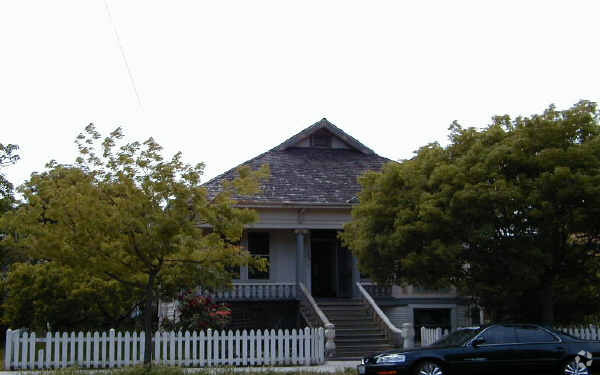 Building Photo - 525 A St