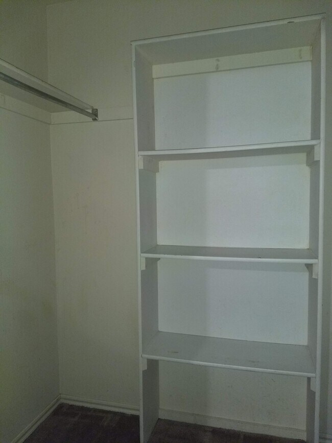 Foto del edificio - 202 Timbercrest Ct