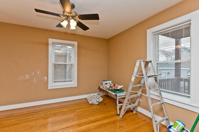 Foto del edificio - 2937 N Dawson Ave