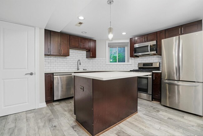 Building Photo - 4819 S Vincennes Ave