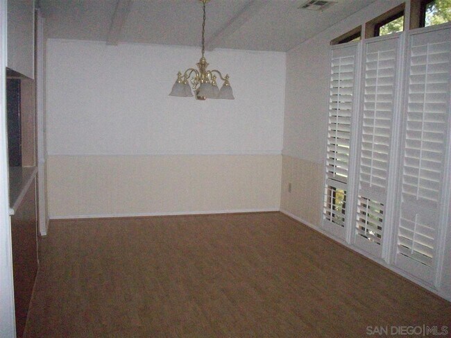 Foto del edificio - 9255 N Magnolia Ave