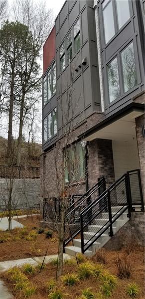 Foto del edificio - 383 Pratt Dr