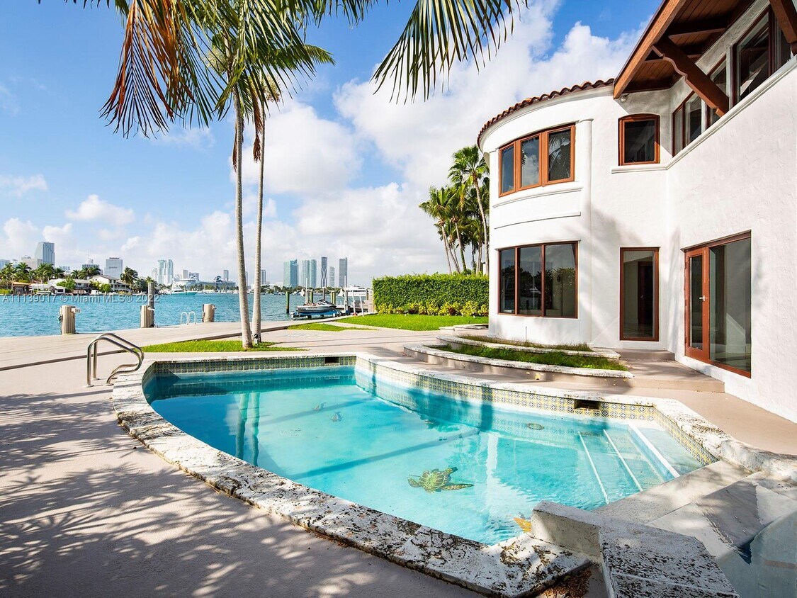 Foto principal - 394 S Hibiscus Dr