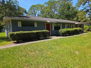 Building Photo - 7951 W Fern Pl