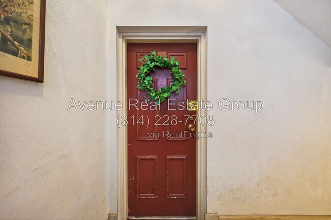 Foto del edificio - 5559 Pershing Ave