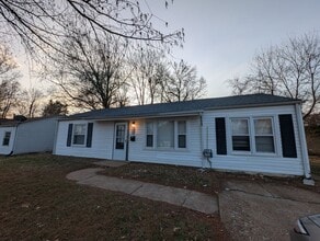 Building Photo - 9855 Lorna Ln