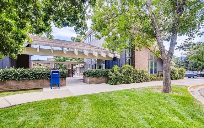 Photo - Furnished or Unfurnished Updated 2 Bed 2 B... Apartment