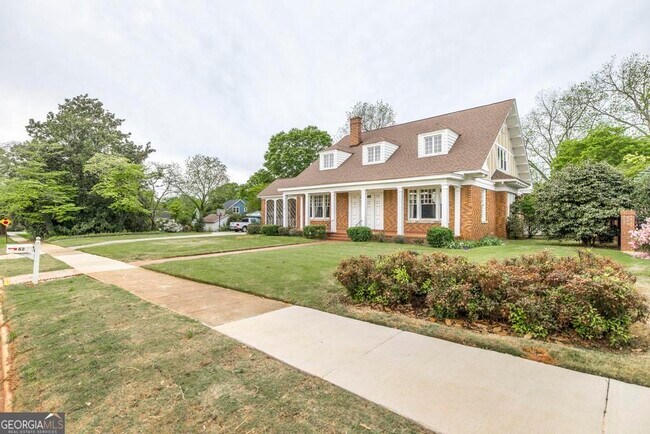 Foto del edificio - 62 Indian Springs Dr