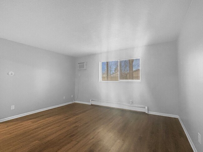Foto del edificio - 2424 36th St SW