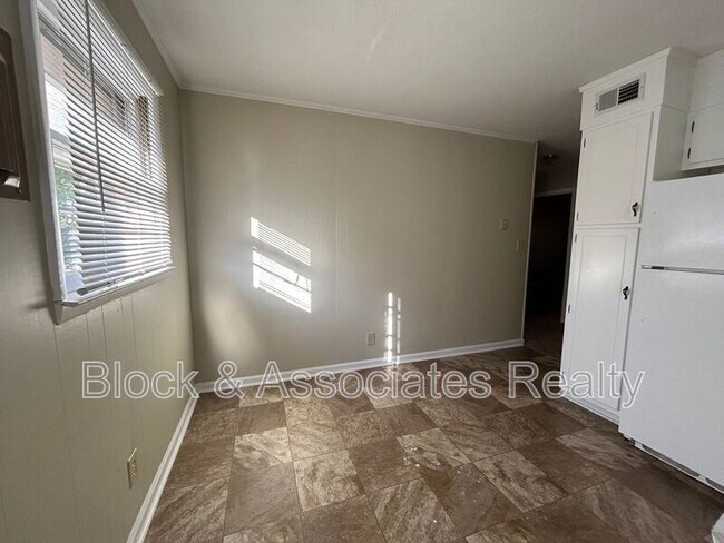 Foto del edificio - 110 Hedgecock Ave SW