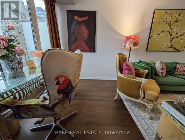 Building Photo - 628 Fleet St