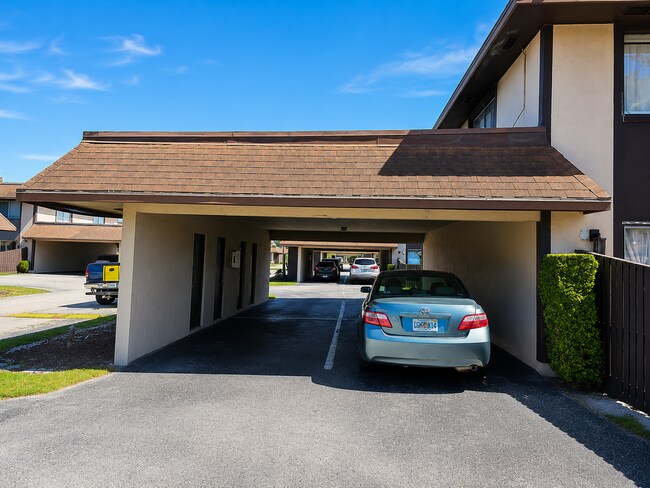 Foto del edificio - 2148 Sherwood Forest Blvd