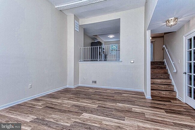 Building Photo - 8467 Ivy Glen Ct