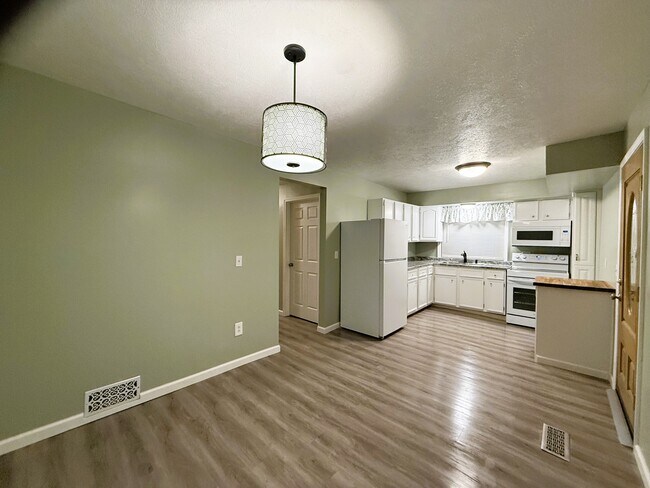 Foto del edificio - 412 Depot St