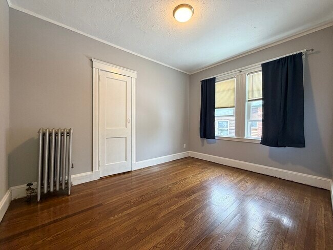 Building Photo - 60 Ellerton Rd