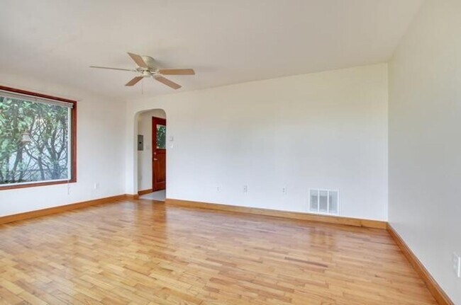Foto del edificio - Adorable 1 bedroom/1bath Duplex in Tacoma ...