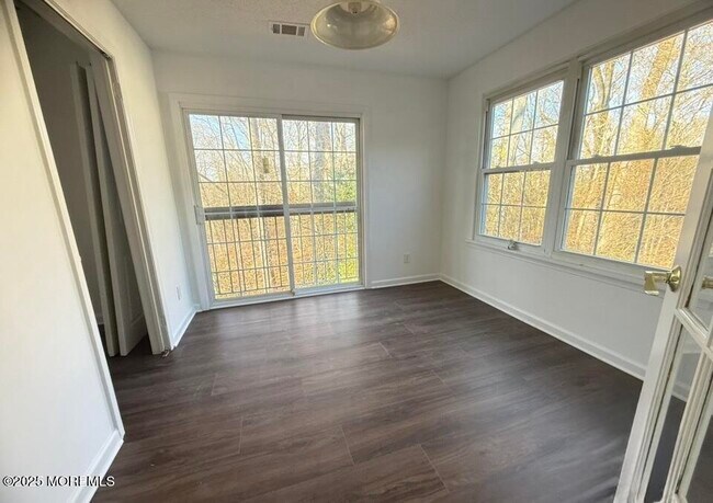 Foto del edificio - 17-7 Augusta Ct