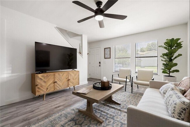 Foto del edificio - 902 Durham Pl