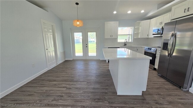 Building Photo - 5201 Diamond Dr