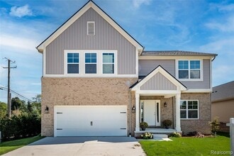 Building Photo - 24180 Liberty Hill Dr