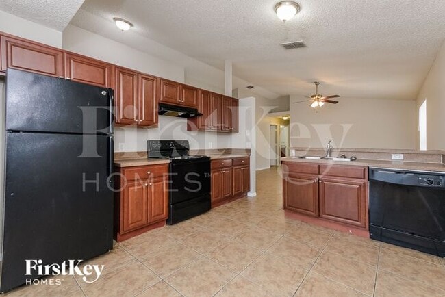 Building Photo - 6556 Viewpoint Ct