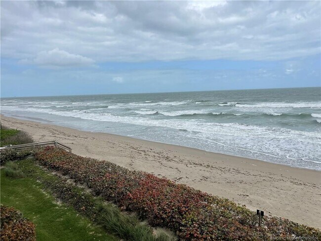 Foto del edificio - 8600 S Ocean Dr