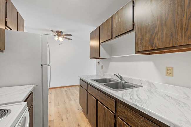 Foto del edificio - Solace on Lake Minnetonka