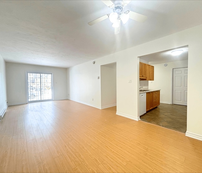 Building Photo - 100 Archibald Place