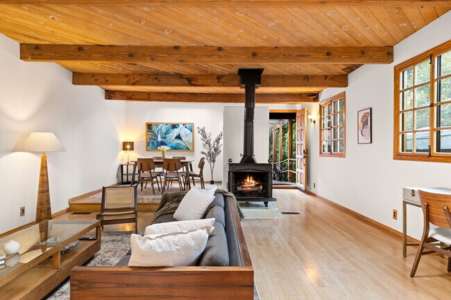 Foto del edificio - 3034 Valevista Trl