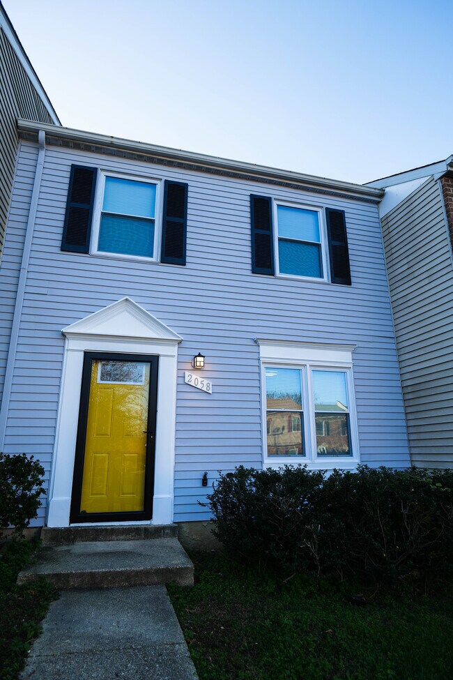 Building Photo - 2058 N Anvil Ln