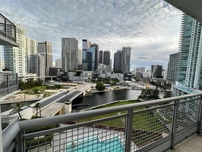 Building Photo - 350 S Miami Ave
