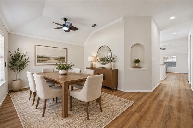 Foto del edificio - 9109 Azinger Dr