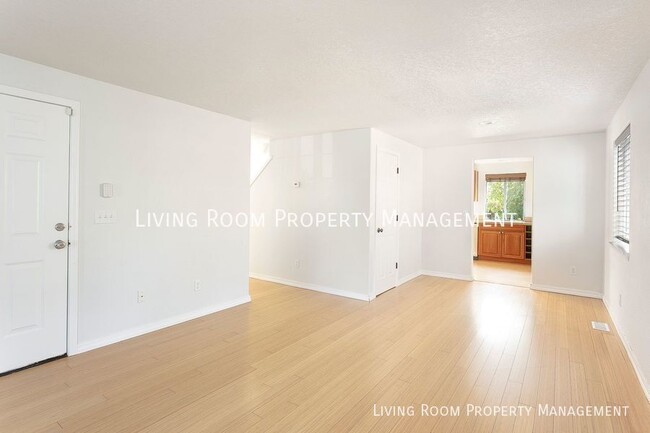 Building Photo - 5232 SE 64th Ave